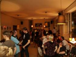 Laika Kneipe — Abendstimmung im Gastraum